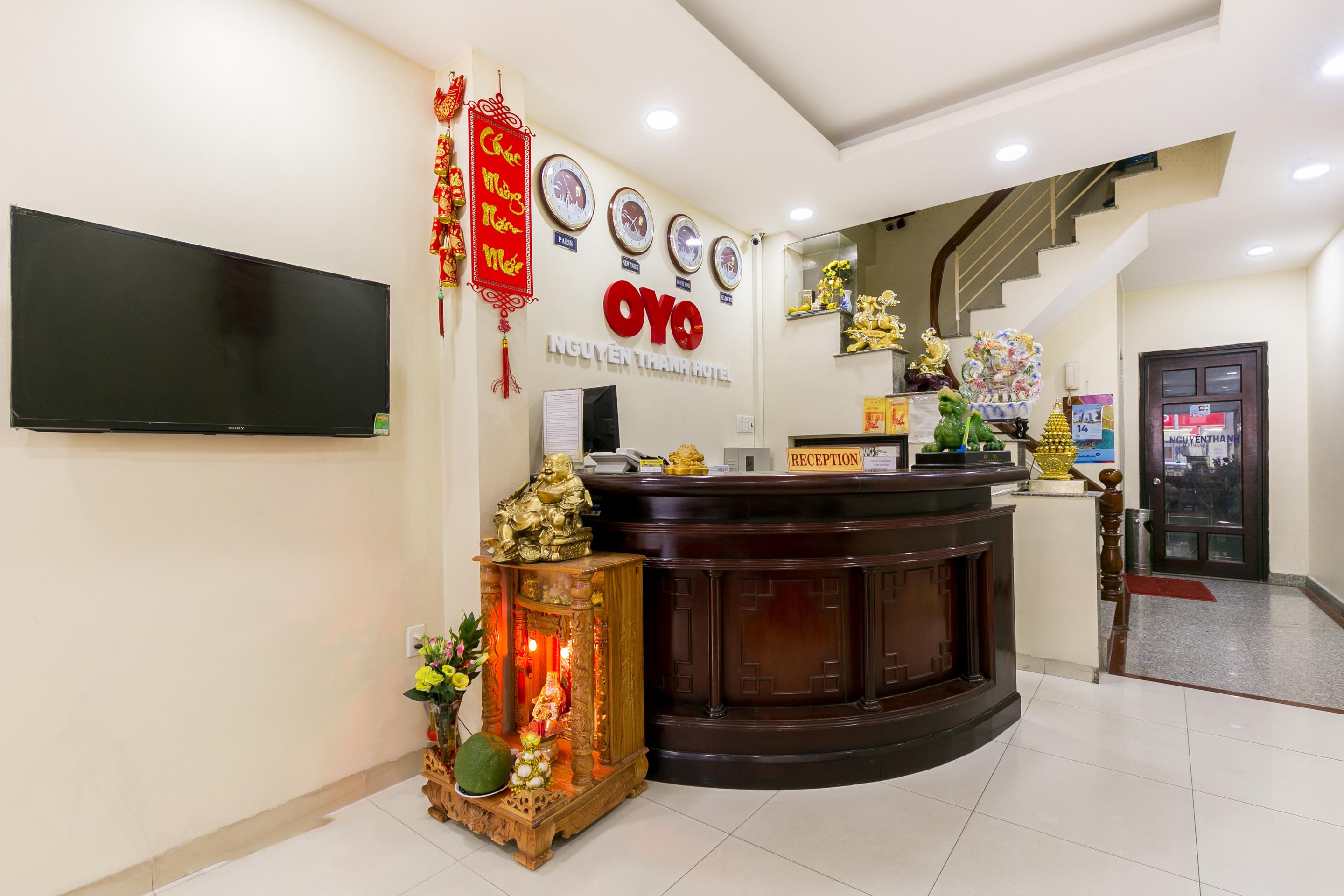 Oyo 422 グエン タン ホテル ホーチミン市 エクステリア 写真